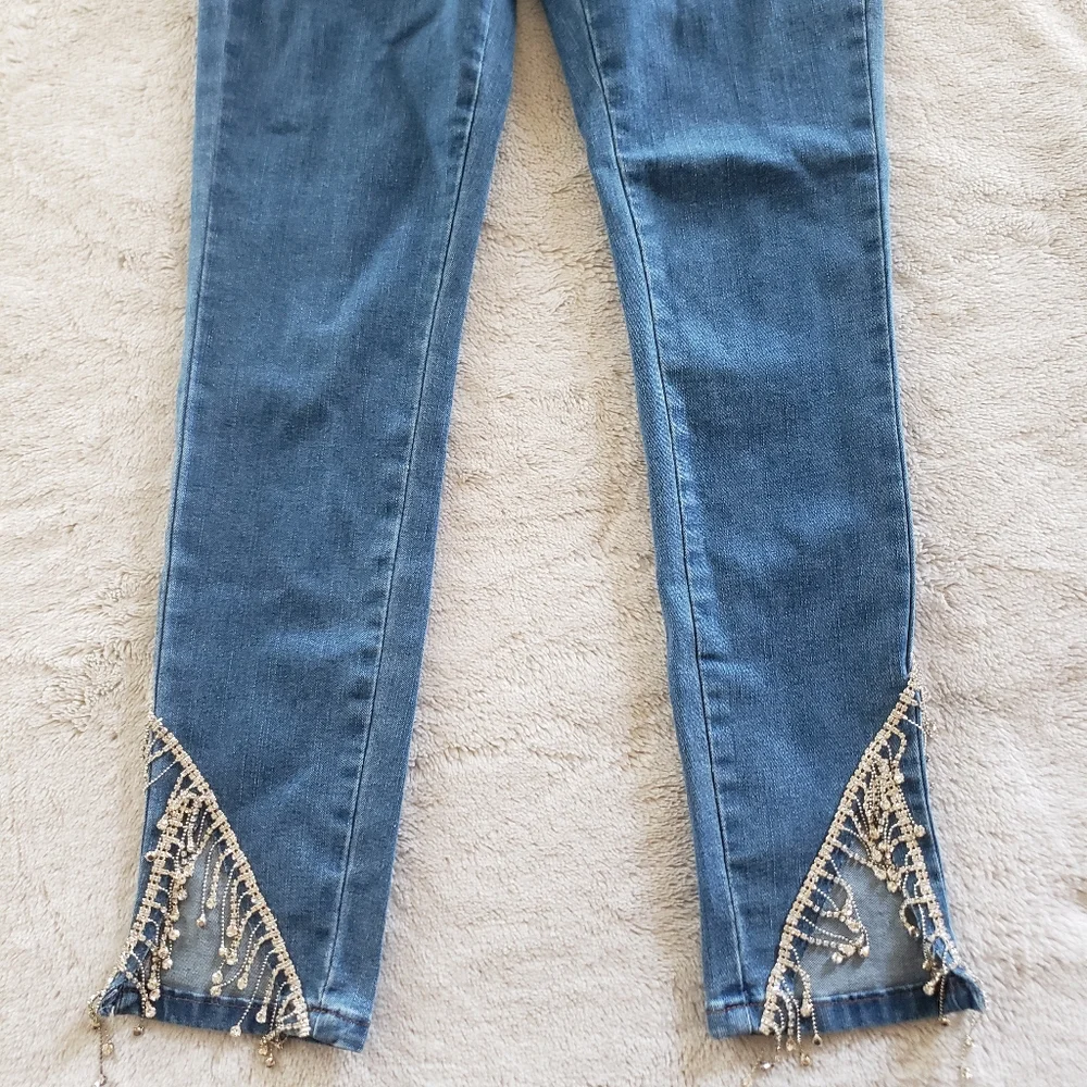 DOLLHOUSE jeans - Picture 3 of 10